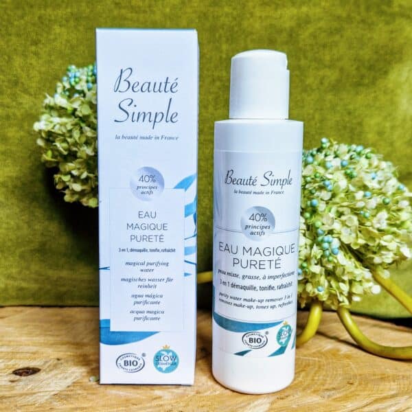Eau magique 3 en 1 pour les peaux à problèmes : Beauté Simple – Image 2