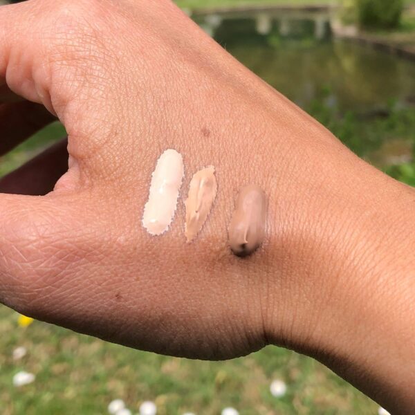 Meilleure crème solaire teintée SPF 30 bio et vegan hydratante et matifiante